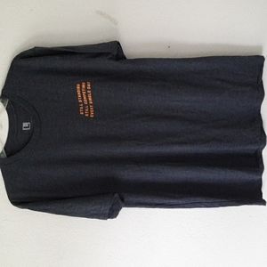 Men's ED large crossfit tshirt